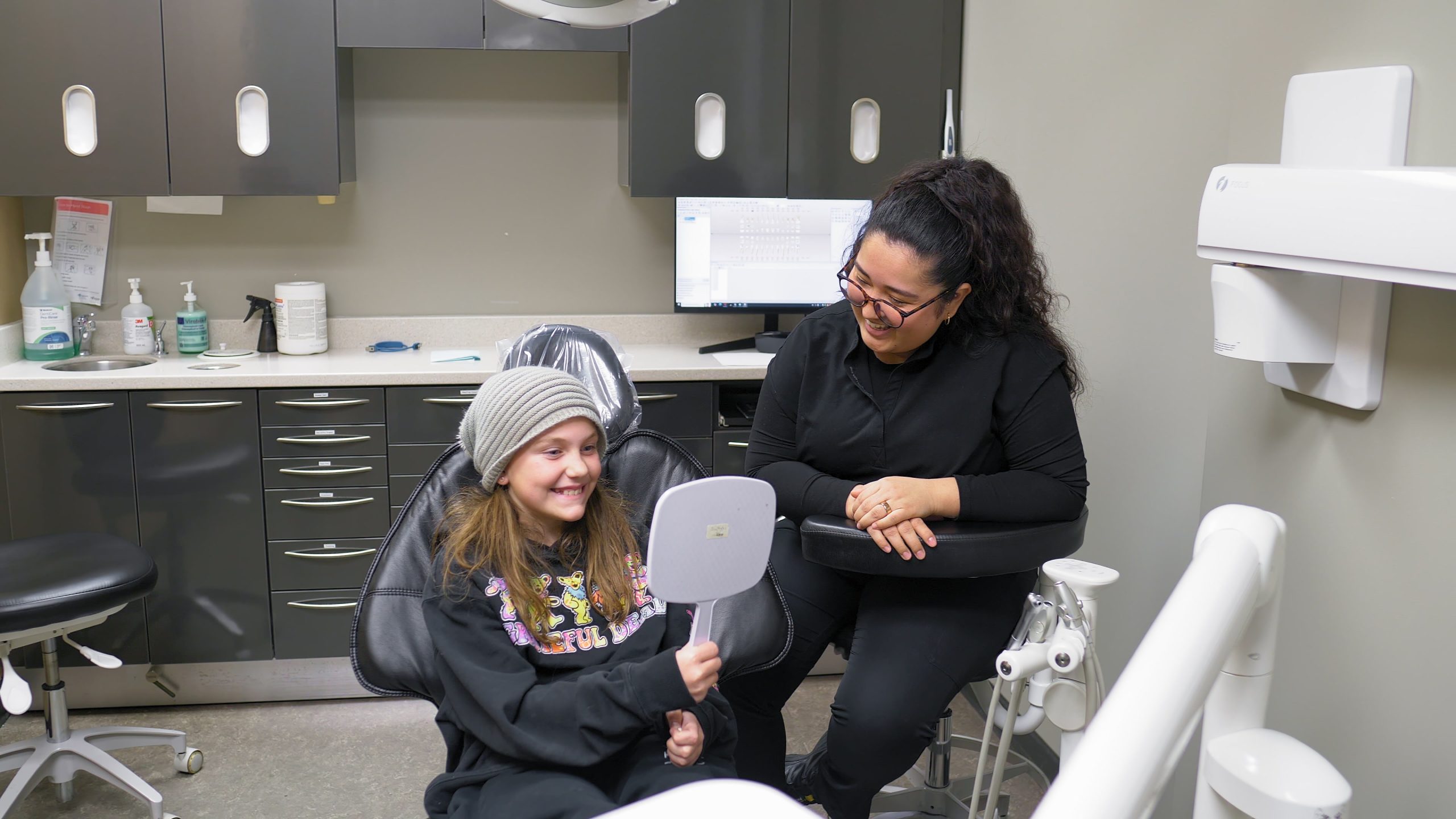 Family dentist with children experience in Calgary - Quarry Park Dental